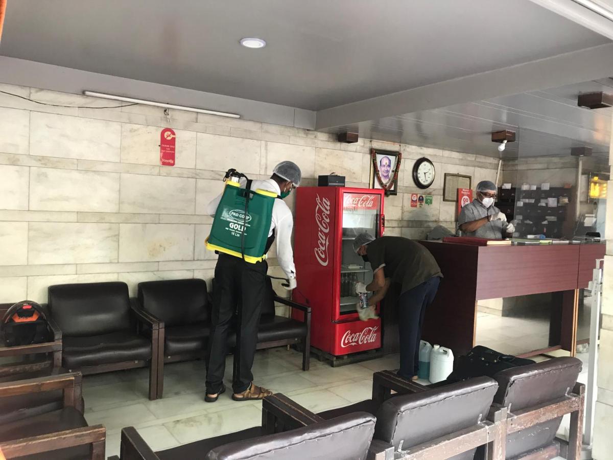 Maurya Residency Hotel Pune Bagian luar foto