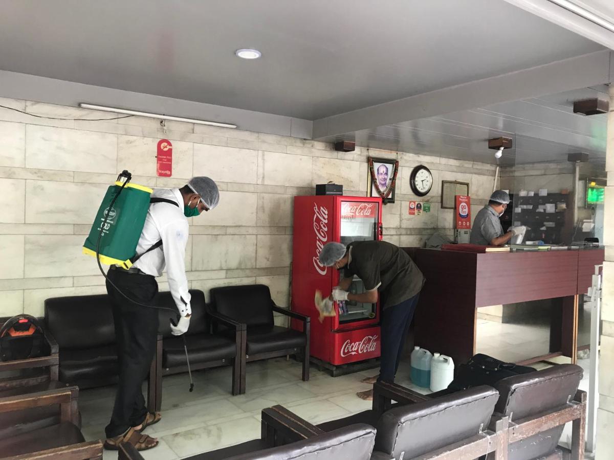 Maurya Residency Hotel Pune Bagian luar foto