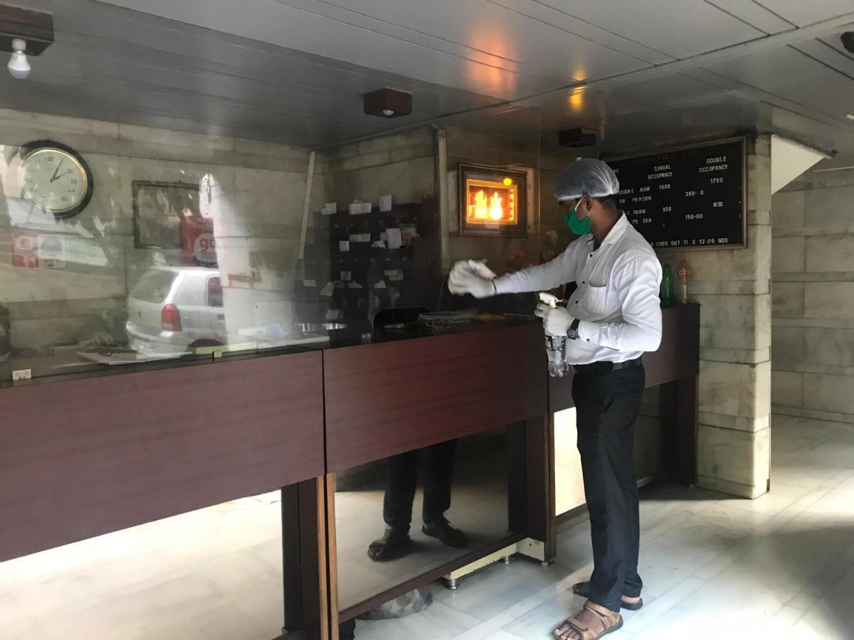 Maurya Residency Hotel Pune Bagian luar foto
