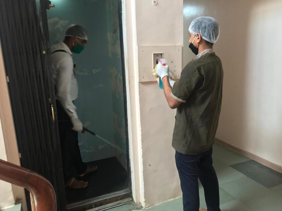 Maurya Residency Hotel Pune Bagian luar foto