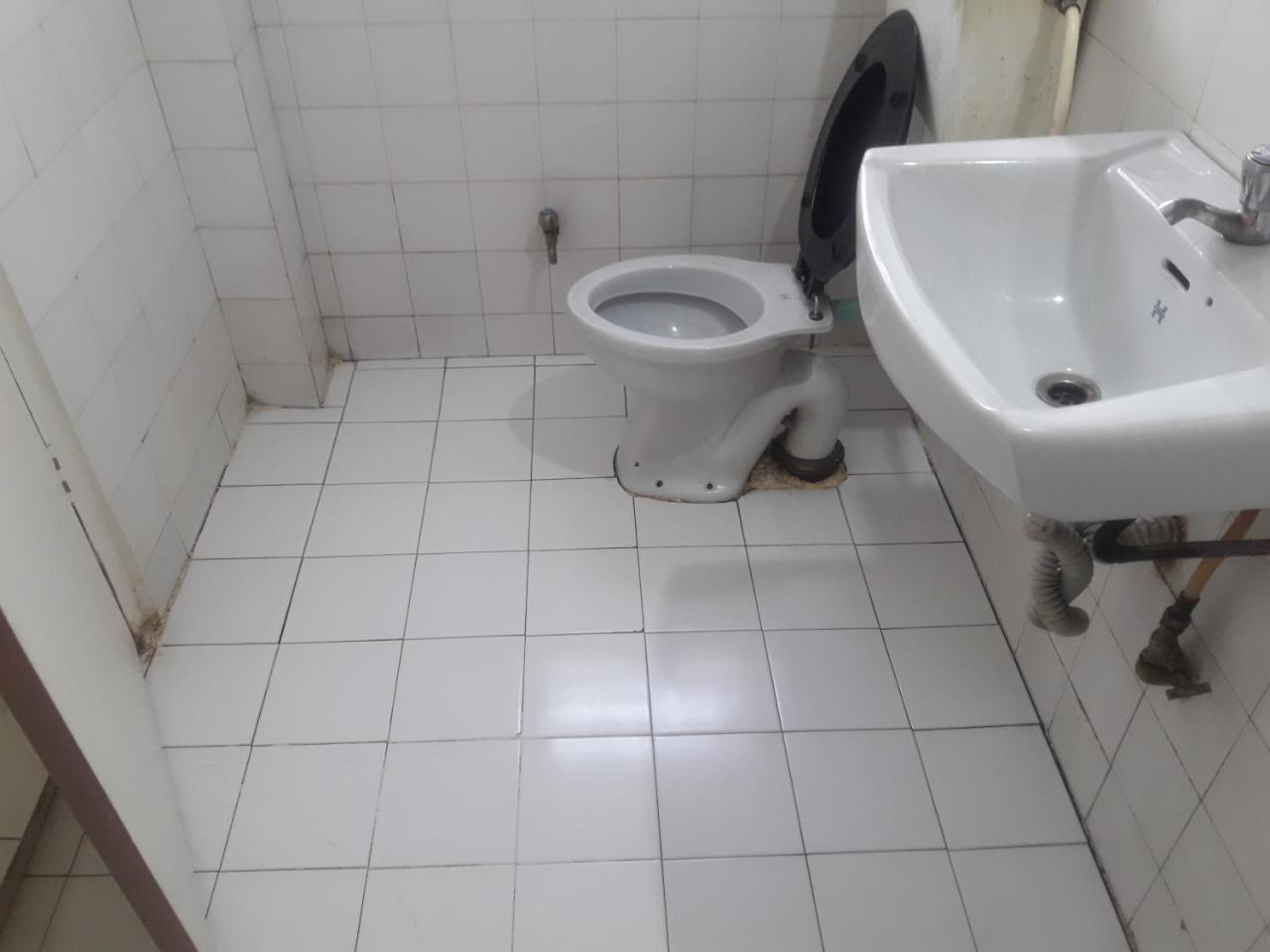 Maurya Residency Hotel Pune Bagian luar foto