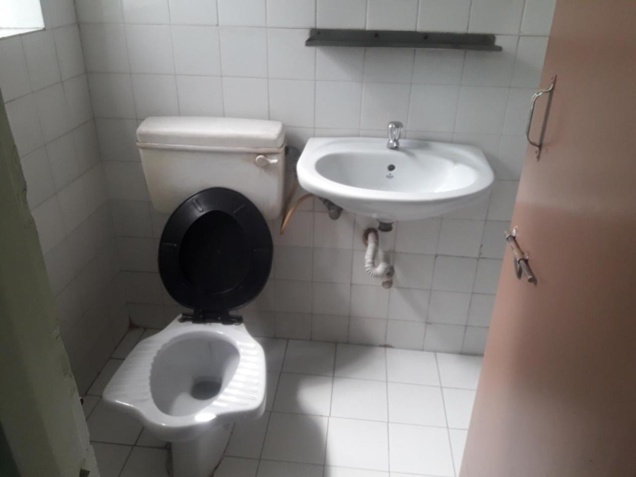 Maurya Residency Hotel Pune Bagian luar foto